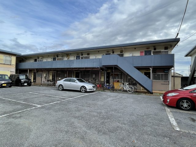 タマコーポ2号棟の駐車場