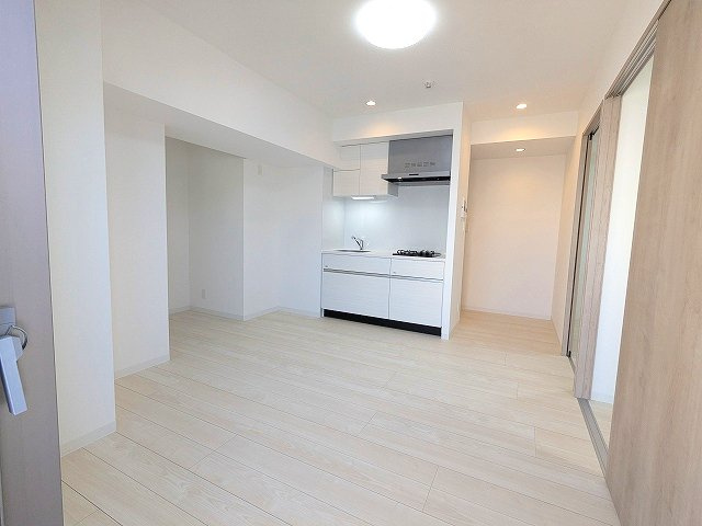 グランカーサ上野松が谷の設備|インターネット無料、リビングにエアコン付、全室照明付