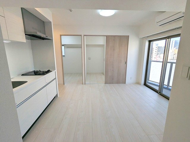 グランカーサ上野松が谷の設備|インターネット無料、リビングにエアコン付、全室照明付