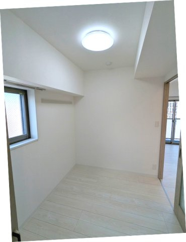 グランカーサ上野松が谷の設備|3.3帖洋室、照明・ウォークインクローゼット