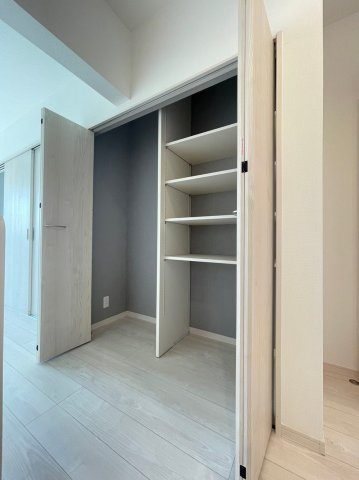 メリヤス城が山の内装