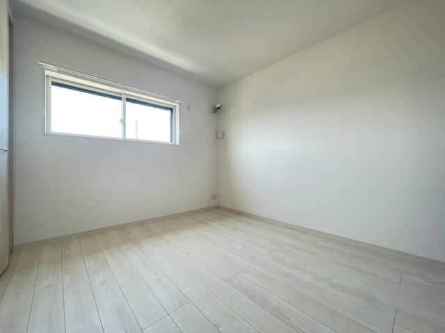 メリヤス城が山の寝室