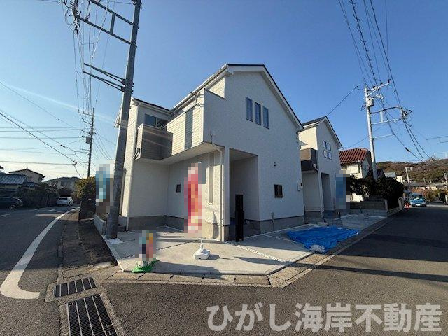 大磯町東小磯　新築戸建　全２棟の前面道路含む現地写真|現地外観