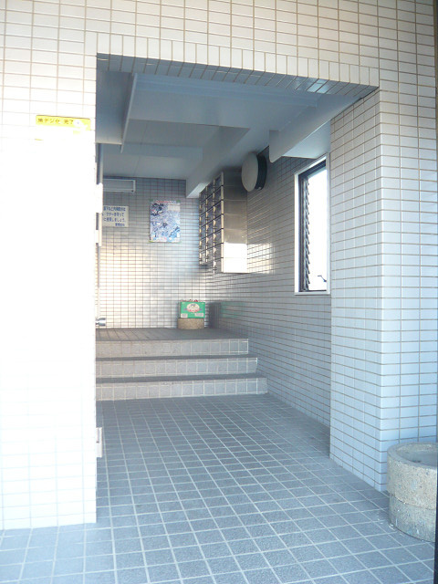 J・Kビルのエントランス|【JKビル】