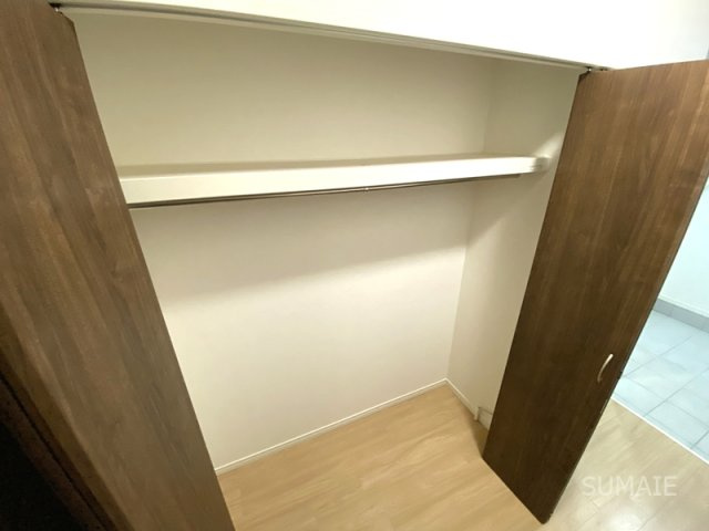 MOK-TERRACE西大宮　B棟の収納|1階　廊下クローゼット☆