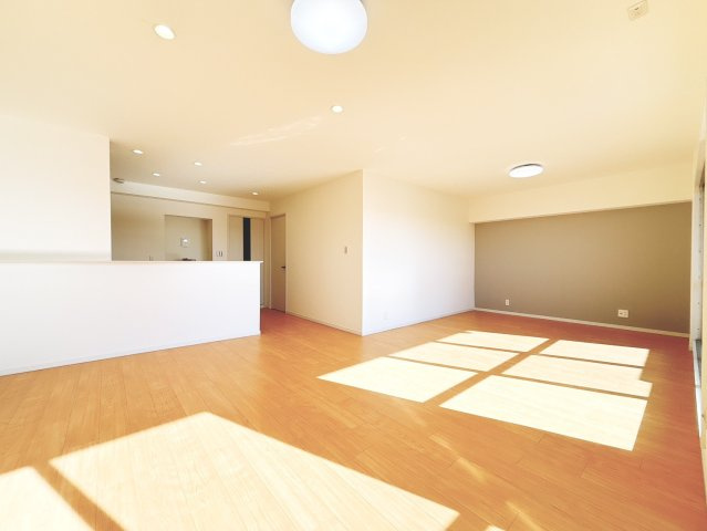 【仲介手数料無料／中村区】コープ野村稲西の居間・リビング