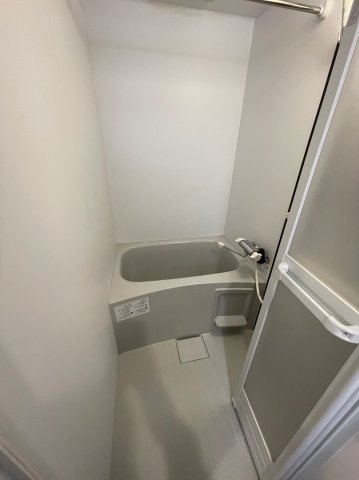 ルーエ大泉学園の浴室