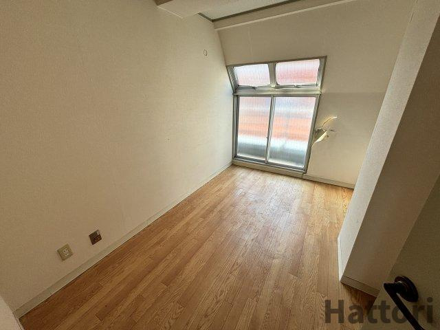 岡町リバクロスレジデンスの居間・リビング