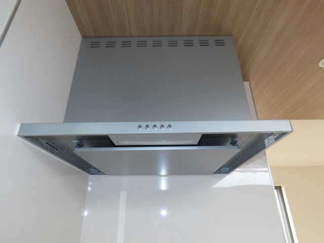 坂戸市にっさい花みず木新築戸建の設備|レンジフード