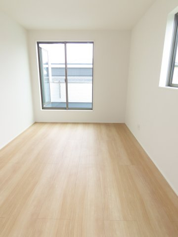 坂戸市にっさい花みず木新築戸建の洋室