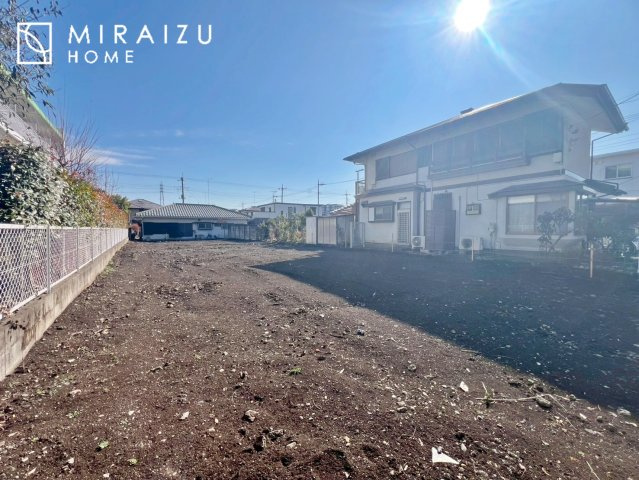 【外観】 | 運転が不安な方も安心な前面道路、きちんと幅員のある道路は女性にも安心です。整備されている道路は気持ちも良いですね♪
