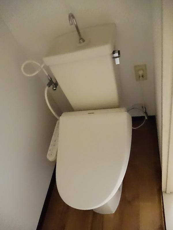 レジデンス島B棟のトイレ