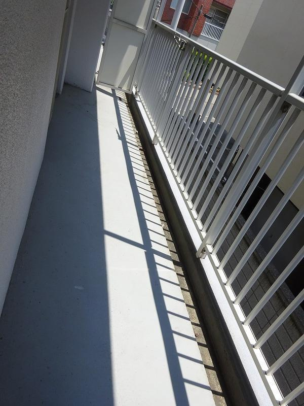 レジデンス島B棟のその他|ベランダ