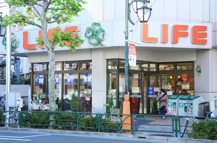 マンショントミーの周辺