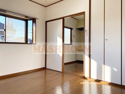 杉並区成田東１丁目のアパートの居間・リビング