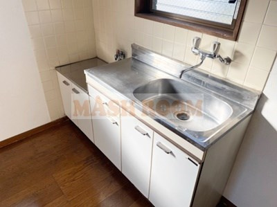 杉並区成田東１丁目のアパートのキッチン