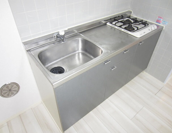 ビレッジキャッスルのキッチン|※別号室参考写真です