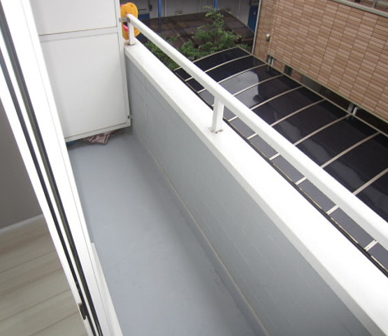 ビレッジキャッスルのバルコニー|※別号室参考写真です