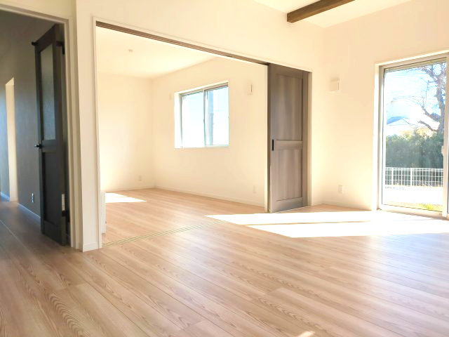 【居間・リビング】 | 東金市菱沼　中古戸建