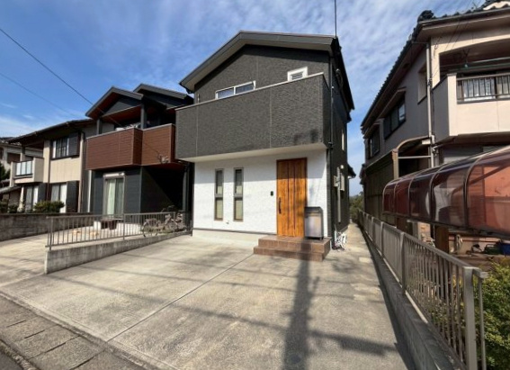 明和3丁目　中古戸建ての外観|東南向きで陽当たり良好！