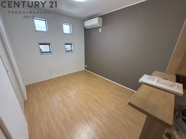 床色が明るい色合いで、とてもきれいです。
