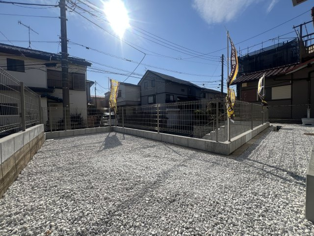 ３つの村の境で三ツ境という地名になったらしいです。そのままじゃんと思った方クリック【瀬谷区三ツ境新築戸建】の庭|お庭も活用できます