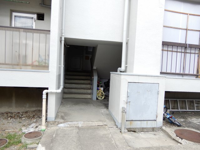 土橋住宅のエントランス