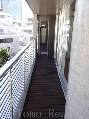 Walk赤坂のバルコニー