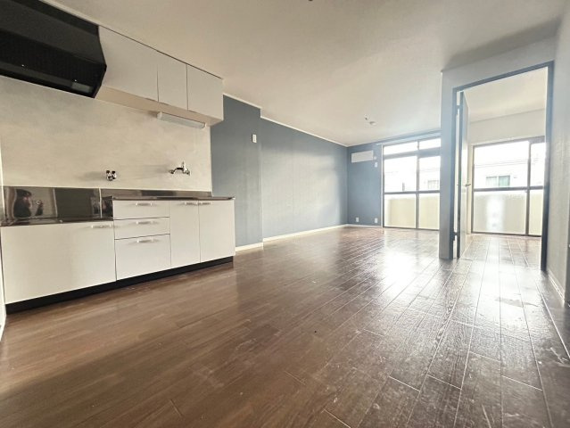 若園ハイツの居間・リビング