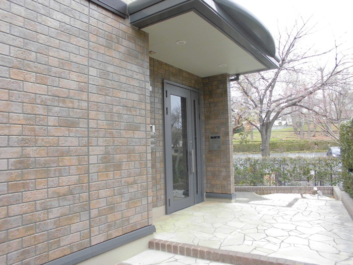 アスティオンⅡのエントランス