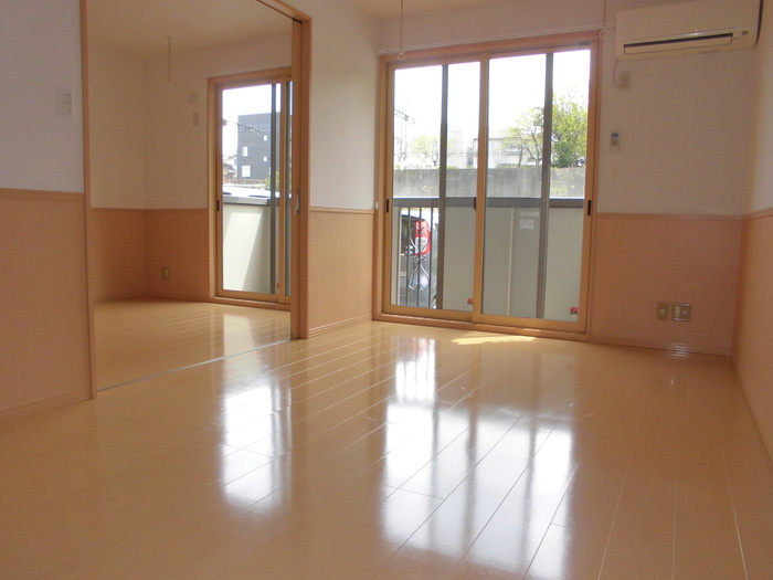 アスティオンⅡの居間・リビング