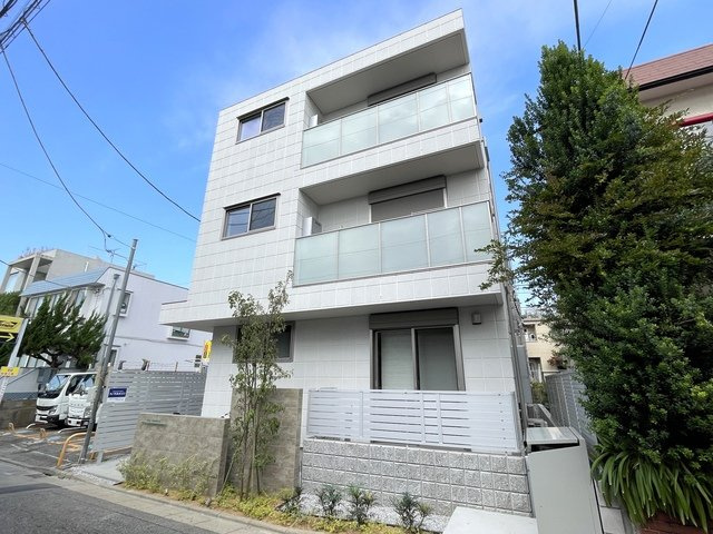 Ｅｖａ　Ｓｈｉｍｏｋｉｔａ