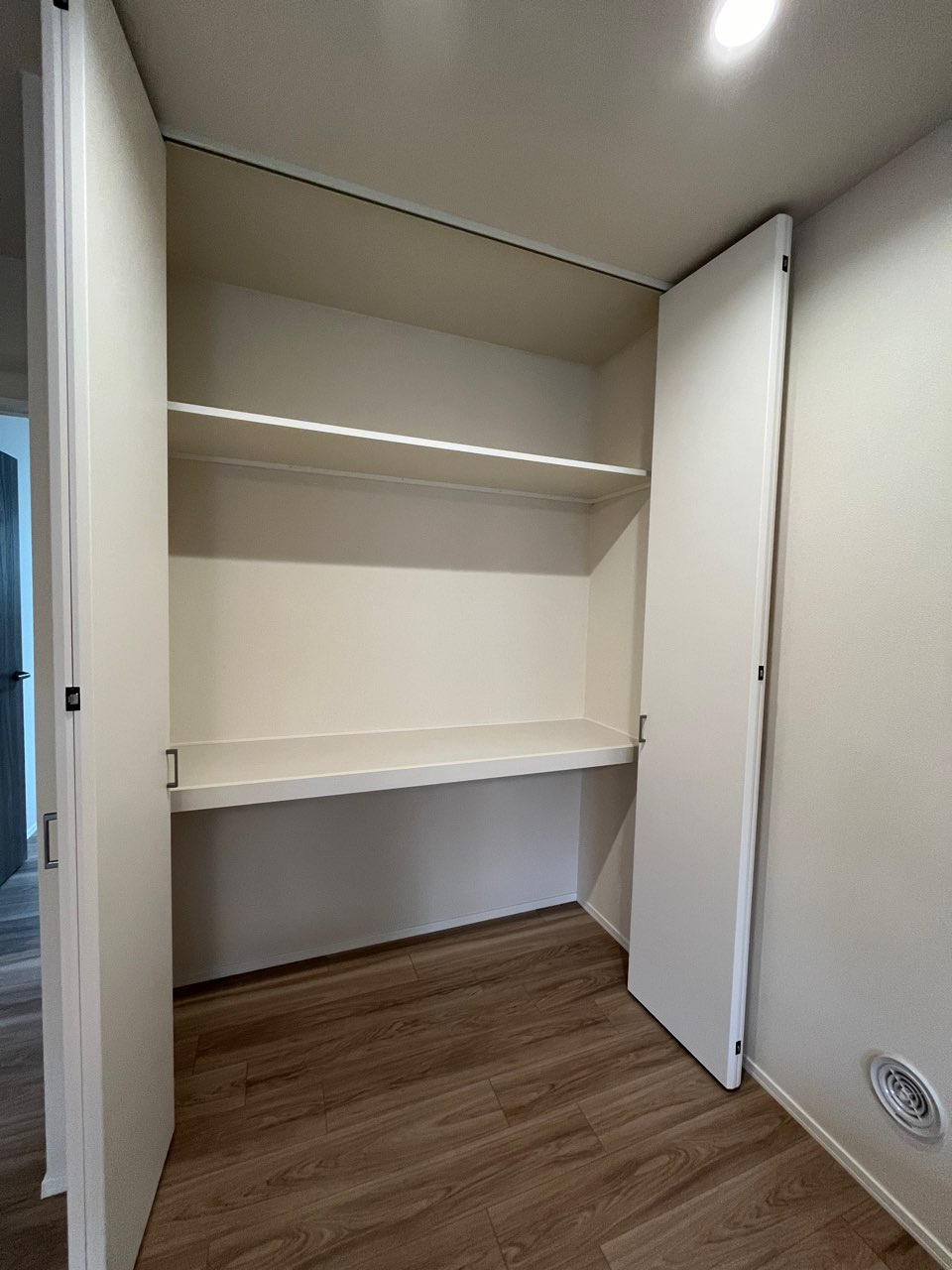 Ｅｖａ　Ｓｈｉｍｏｋｉｔａの収納