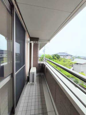 【バルコニー】 | シャーメゾングリナージュ | バルコニーがあります