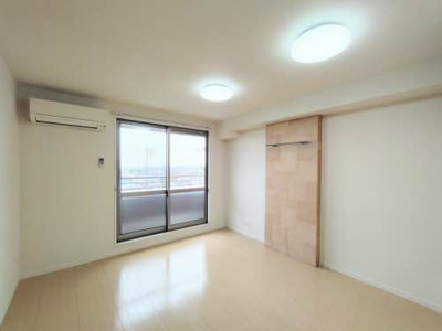 【居間・リビング】 | シャーメゾングリナージュ | ゆったりとしたリビングです