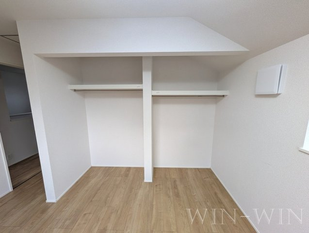 松井町戸建貸家の収納