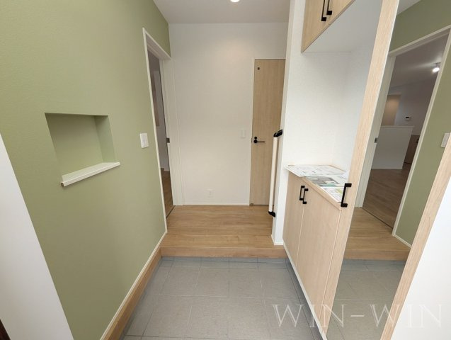 松井町戸建貸家の玄関