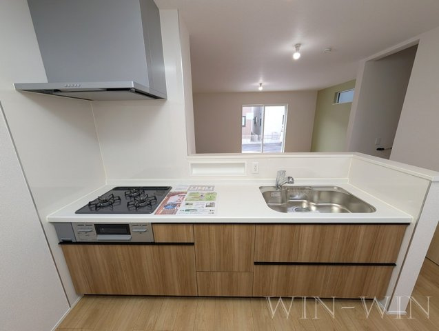 松井町戸建貸家のキッチン