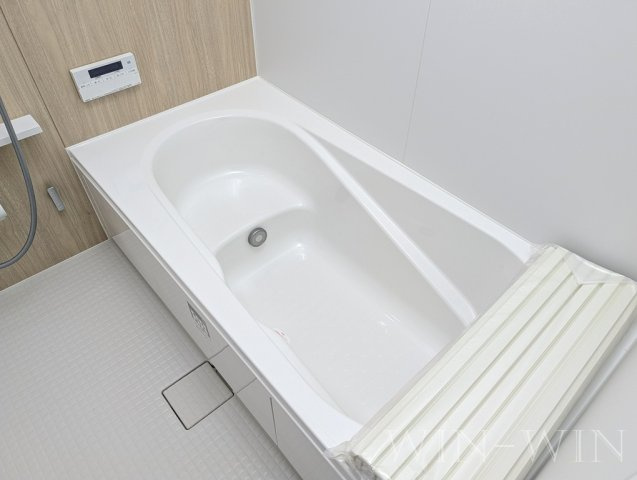 松井町戸建貸家の浴室