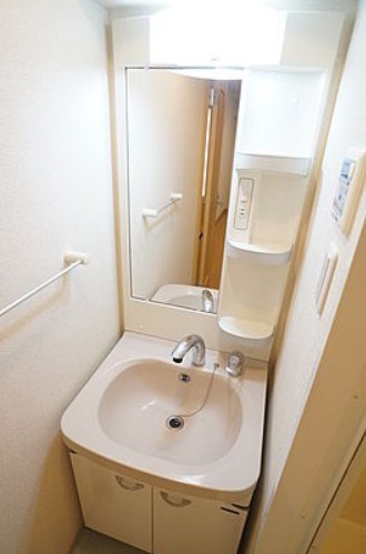 中野区江古田２丁目の賃貸マンションの独立洗面台