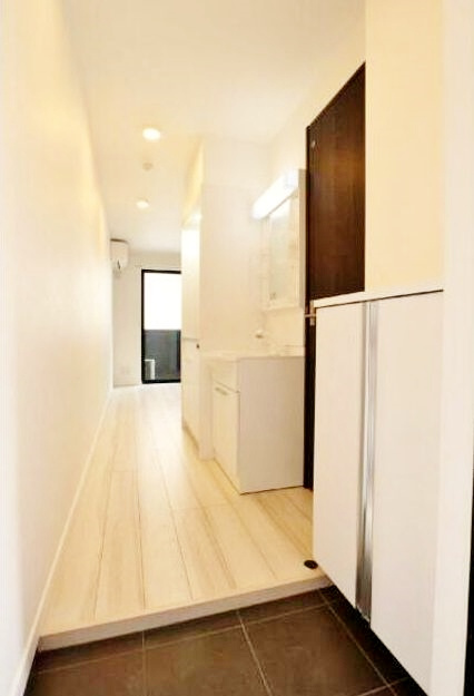 コモドスタイル大塚の玄関|玄関からの写真