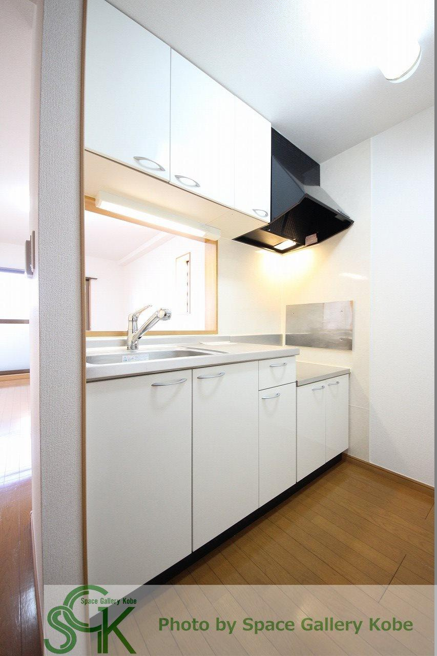 プラシード・和坂のキッチン|※お部屋により仕様が異なる場合があります。
