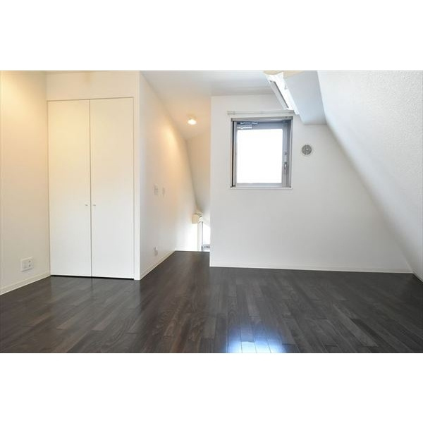 メイプル新中野の寝室