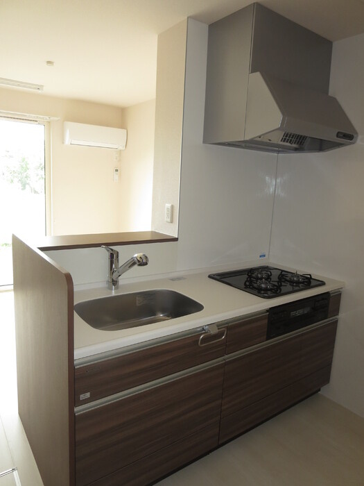 ブランピエール　サカエのキッチン|※反転タイプの部屋写真です