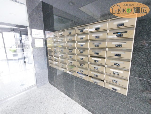 【設備】 | プレステージ大久保駅前　4階 | 郵便受けです。