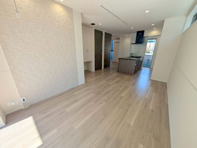 フォルス井の頭2　WESTのエントランス|★広々エントランス★