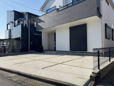 【駐車場】 | 瀬谷区下瀬谷3丁目新築戸建/カースペース3台/小・中学校徒歩10分圏内/収納充実