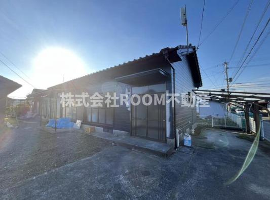 三股町貸家の外観|落ち着いた雰囲気の外観です