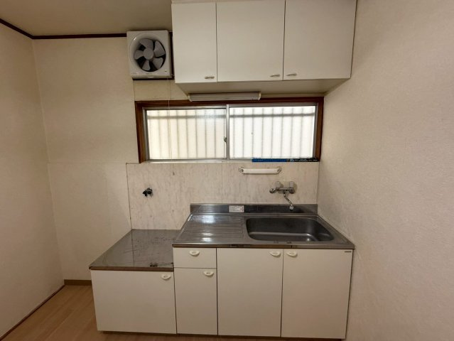 南紀寺町４丁目戸建のキッチン