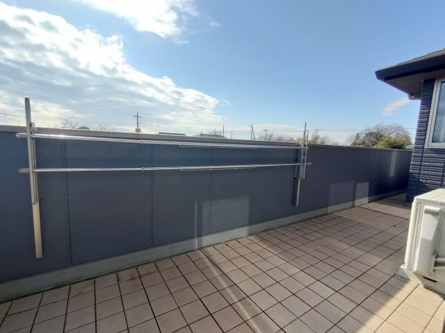 筑西市井上　築浅二世帯住宅のバルコニー|〇バルコニー〇
開放的なバルコニー！日当たり良好（＾＾）お洗濯物を乾かす強い味方になります！
2026年2月撮影
